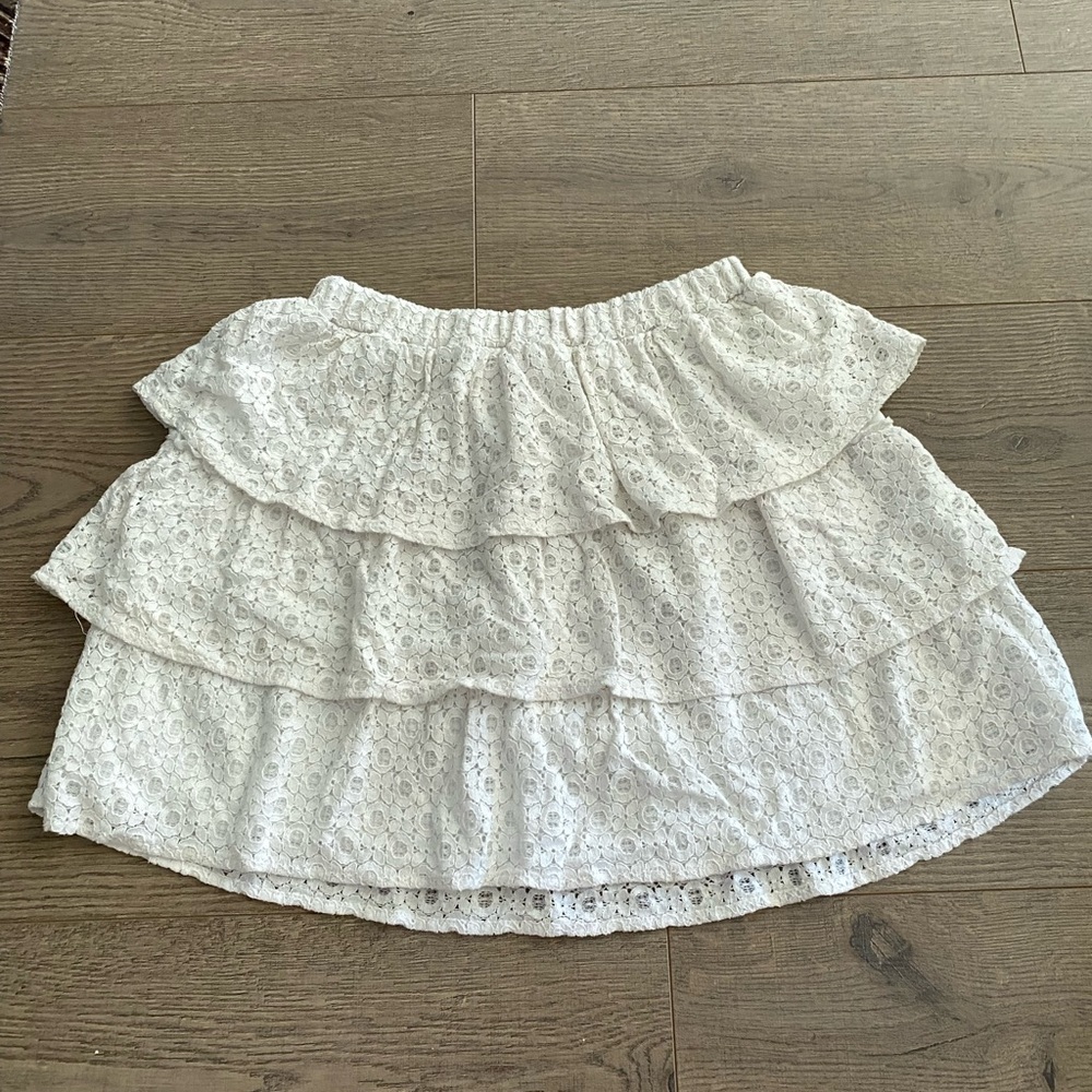 White Flowery  skirt